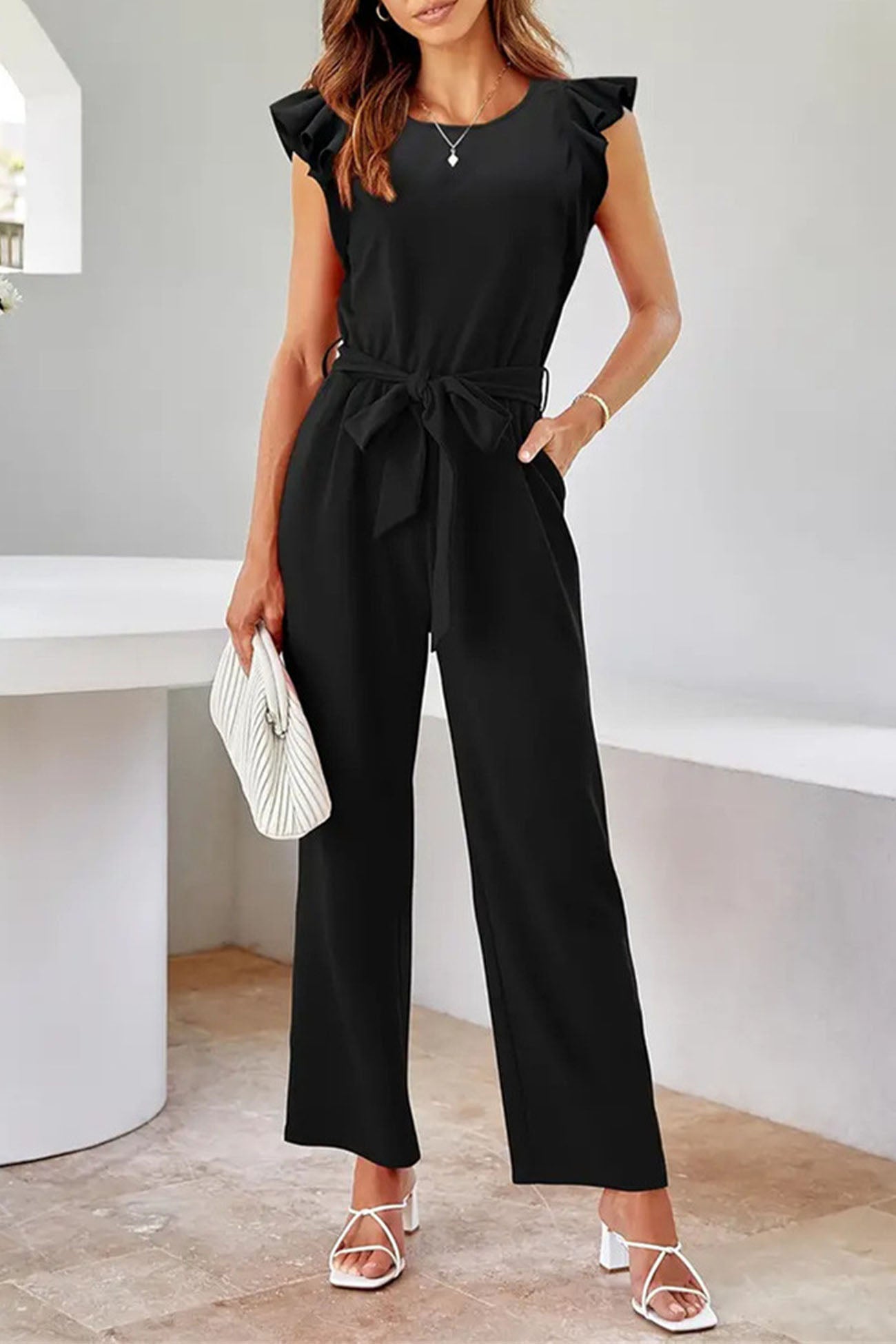 Ärmelloser Jumpsuit mit geraffter Taille